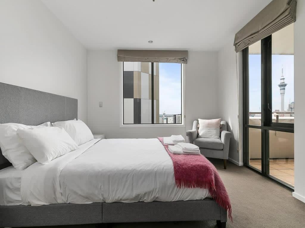 Beautiful Sky Tower View Home Near K' Road W/ Free Parking Auckland Exterior photo